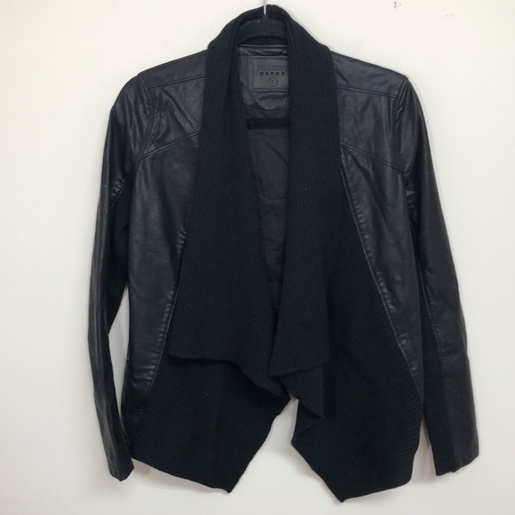 Blank NYC Ribbed Faux Leather Trim Draped Jacket Black Size Small - Picture 4 of 9